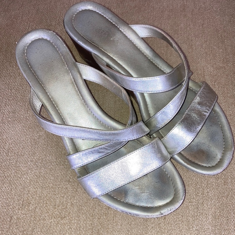COLE HAAN + NIKE AIR Silver Slip-On Wedge Sandals Size 8